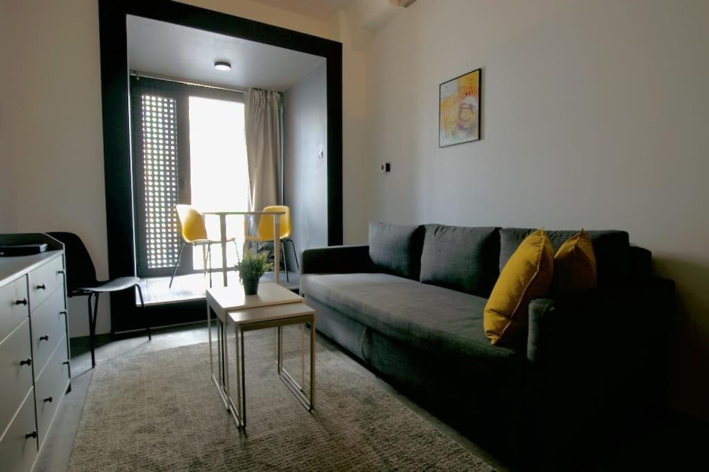 Studio Apartment By Hi5- Rottenbiller Apartment Budapest Exteriör bild