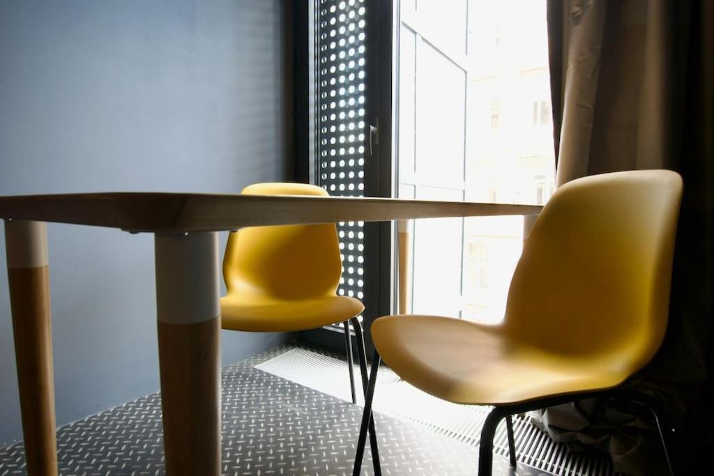 Studio Apartment By Hi5- Rottenbiller Apartment Budapest Exteriör bild